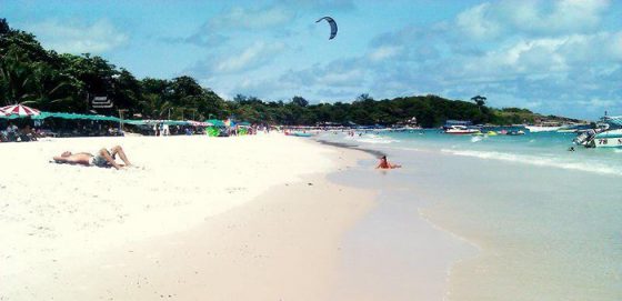 หาดทรายแก้ว